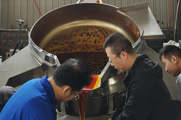 大型酱料搅拌炒锅